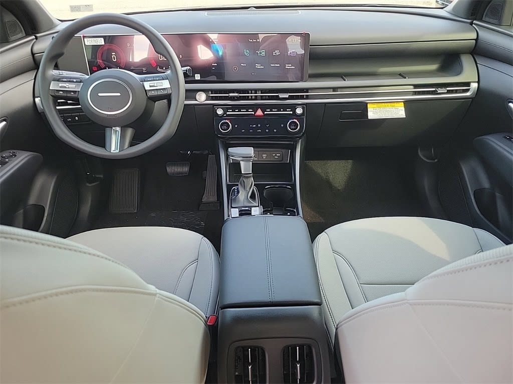 2025 Hyundai Santa Cruz SEL 2