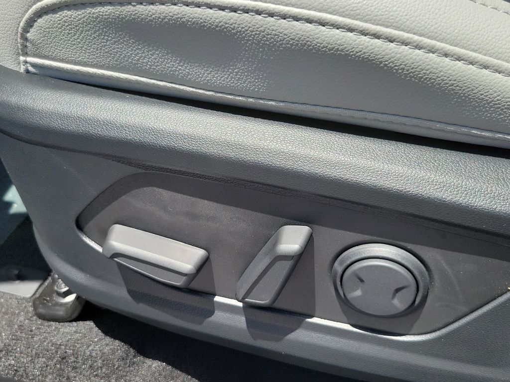 Thumbnail: 2026 Hyundai Santa Cruz - 26