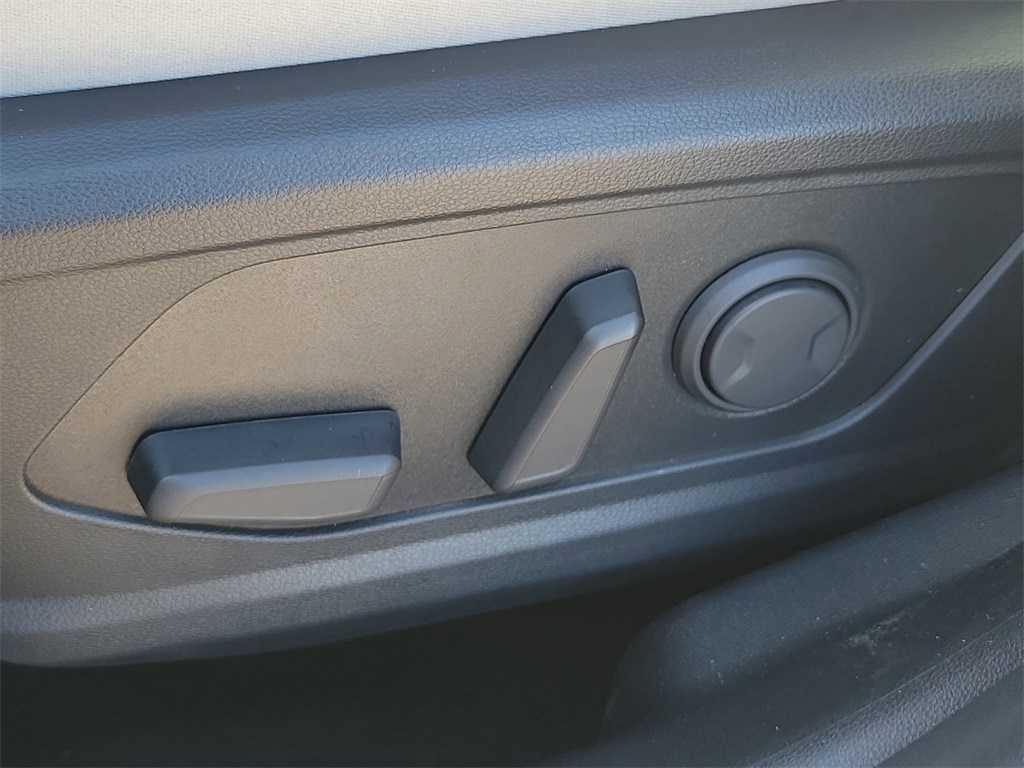 Thumbnail: 2026 Hyundai Santa Cruz - 24