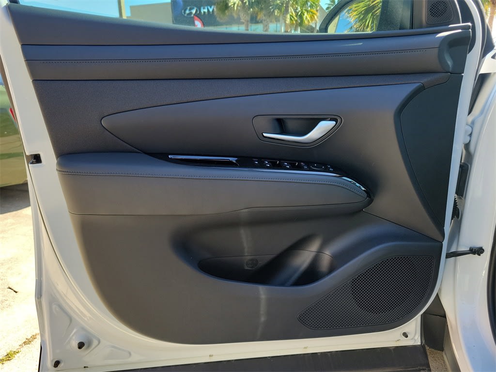 Thumbnail: 2025 Hyundai Santa Cruz - 21