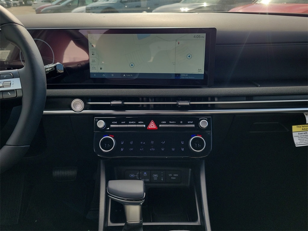 Thumbnail: 2025 Hyundai Santa Cruz - 14