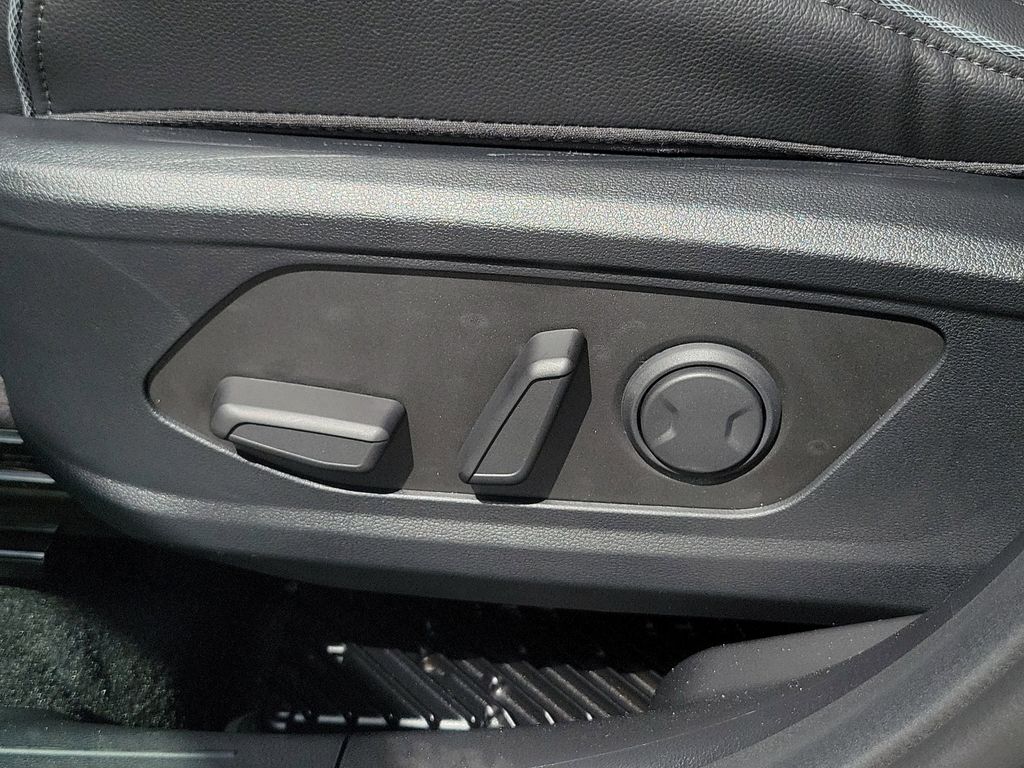 Thumbnail: 2026 Hyundai Santa Cruz - 25