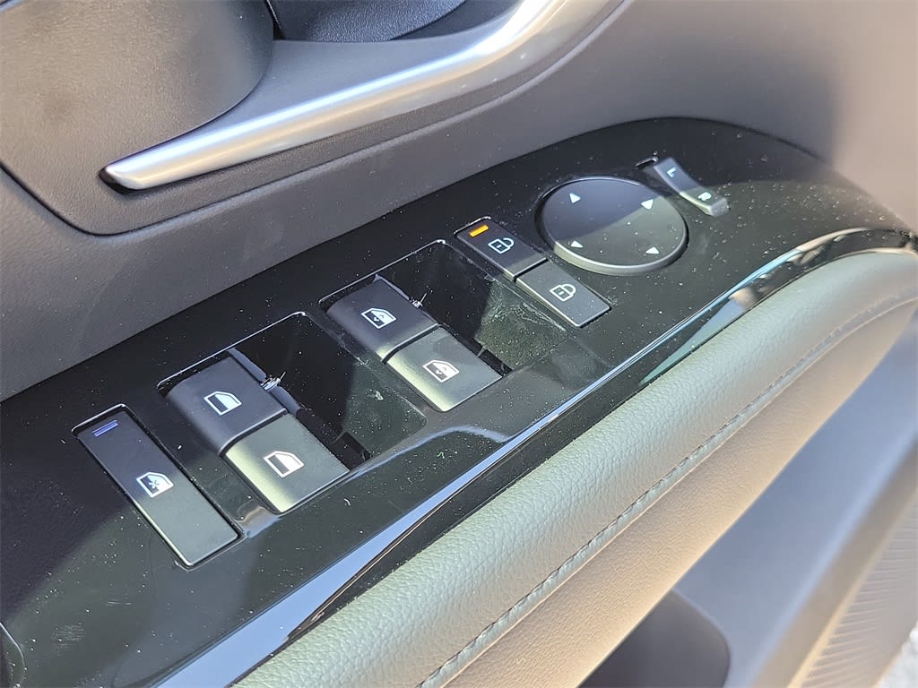 Thumbnail: 2025 Hyundai Santa Cruz - 22