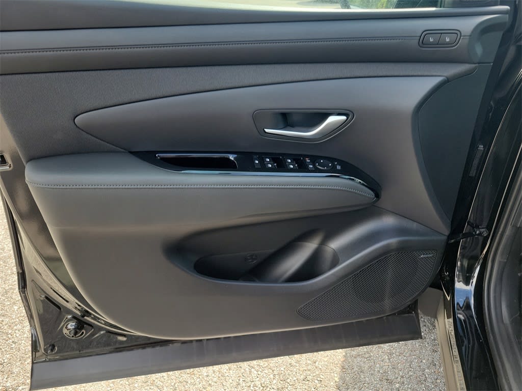 Thumbnail: 2025 Hyundai Santa Cruz - 24