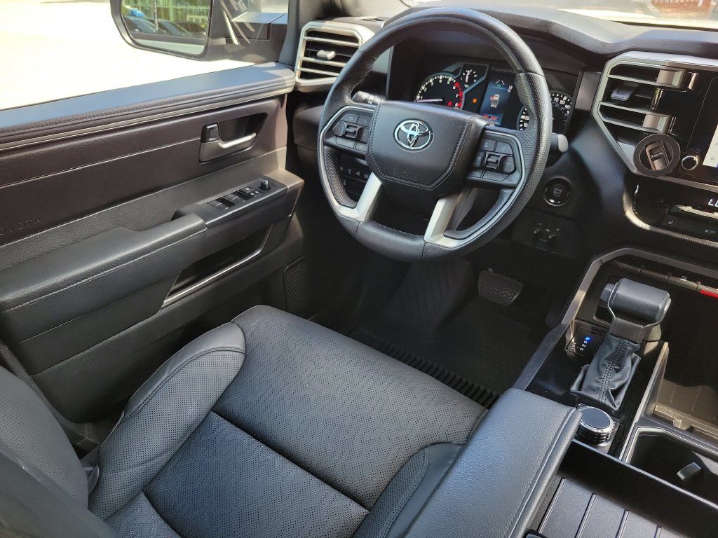 Thumbnail: 2025 Toyota Tundra - 11