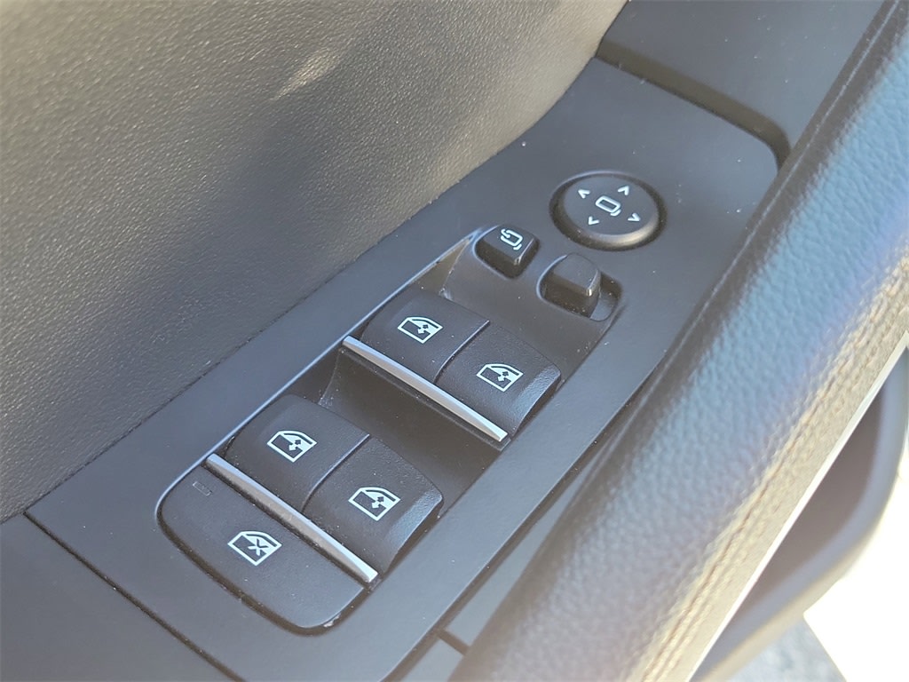 Thumbnail: 2020 BMW X6 - 24