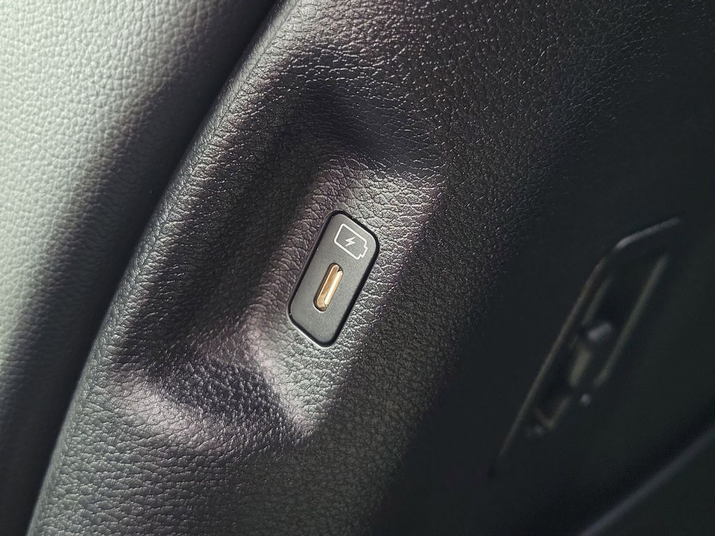 Thumbnail: 2025 Kia Sportage - 21