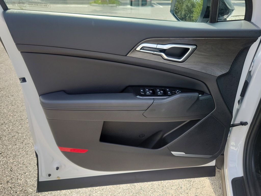 Thumbnail: 2025 Kia Sportage - 22