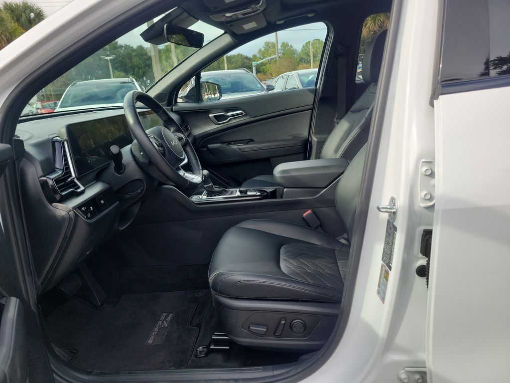 Thumbnail: 2025 Kia Sportage - 9