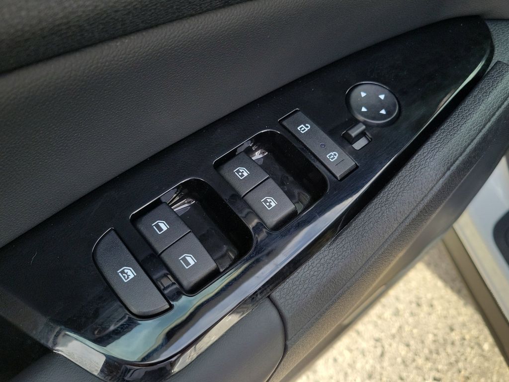 Thumbnail: 2025 Kia Sportage - 23