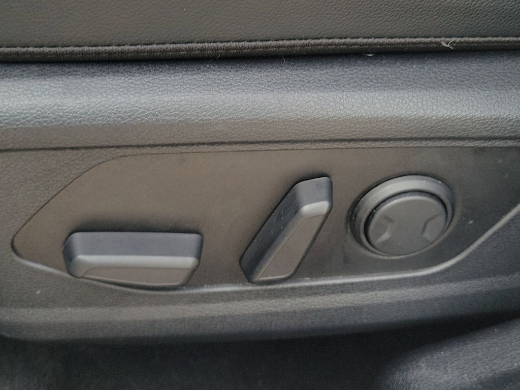 Thumbnail: 2025 Kia Sportage - 24