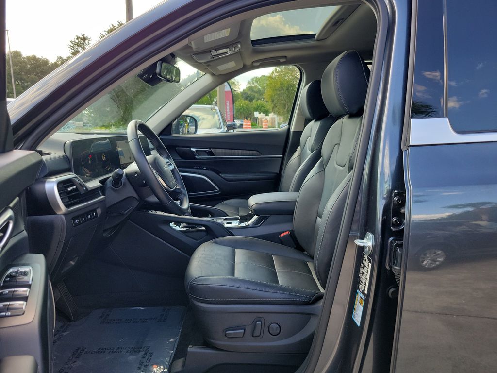 Thumbnail: 2024 Kia Telluride - 7