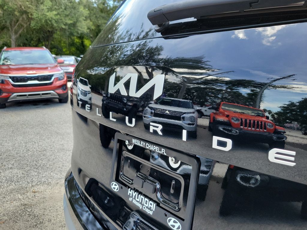 Thumbnail: 2024 Kia Telluride - 4