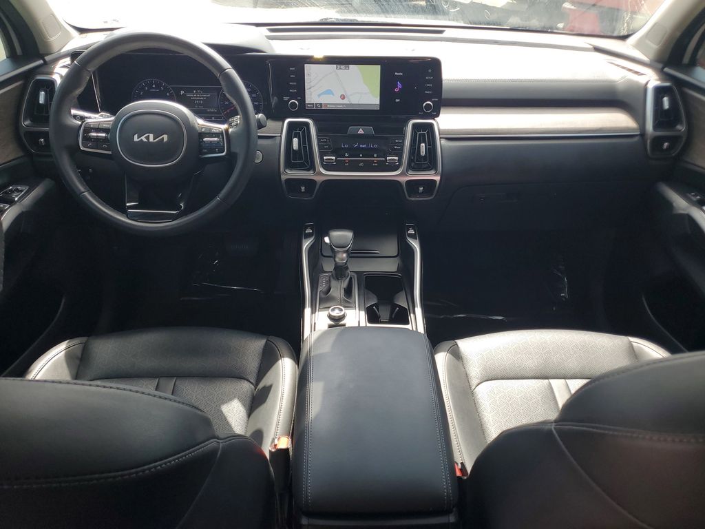 Thumbnail: 2022 Kia Sorento - 2