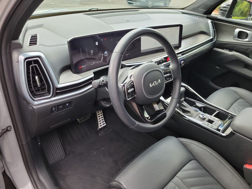 Thumbnail: 2025 Kia Sorento - 9