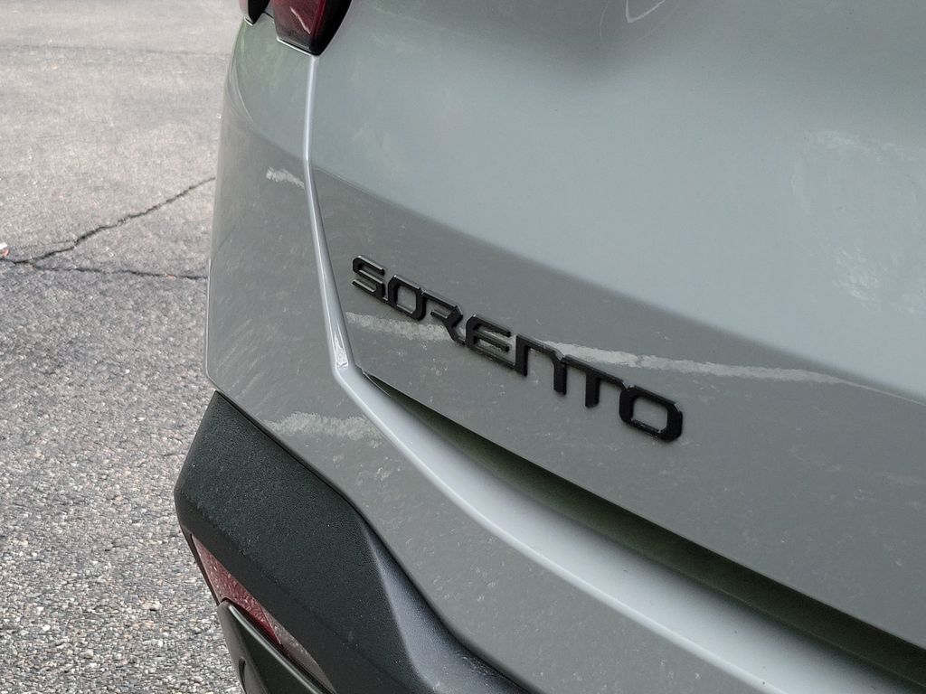 Thumbnail: 2025 Kia Sorento - 19