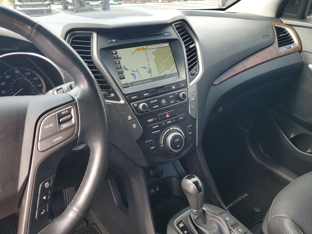 Thumbnail: 2018 Hyundai Santa Fe - 31