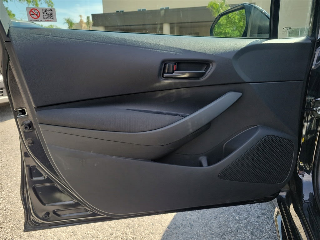 2023 Toyota Corolla LE 21