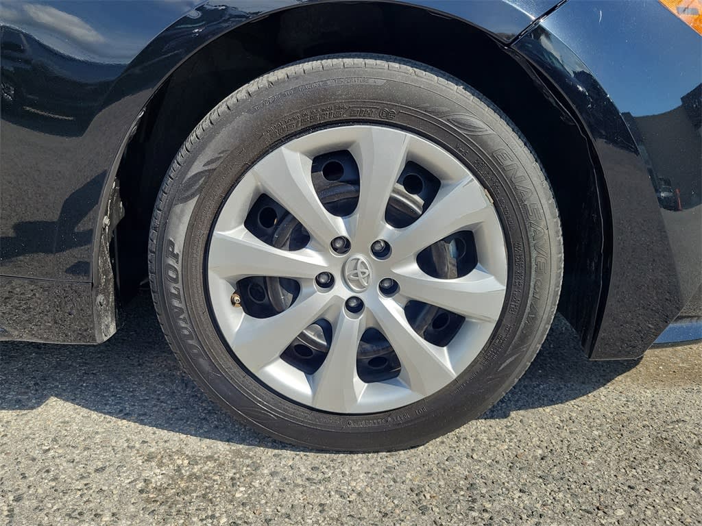2023 Toyota Corolla LE 5