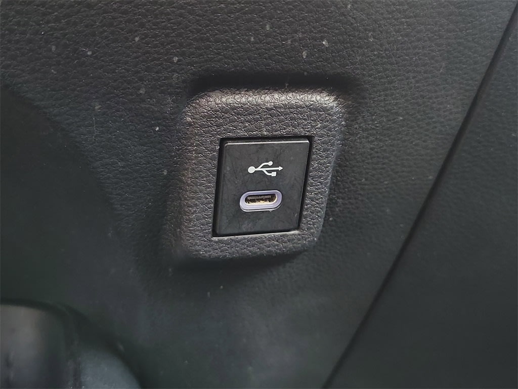 2023 Toyota Corolla LE 29