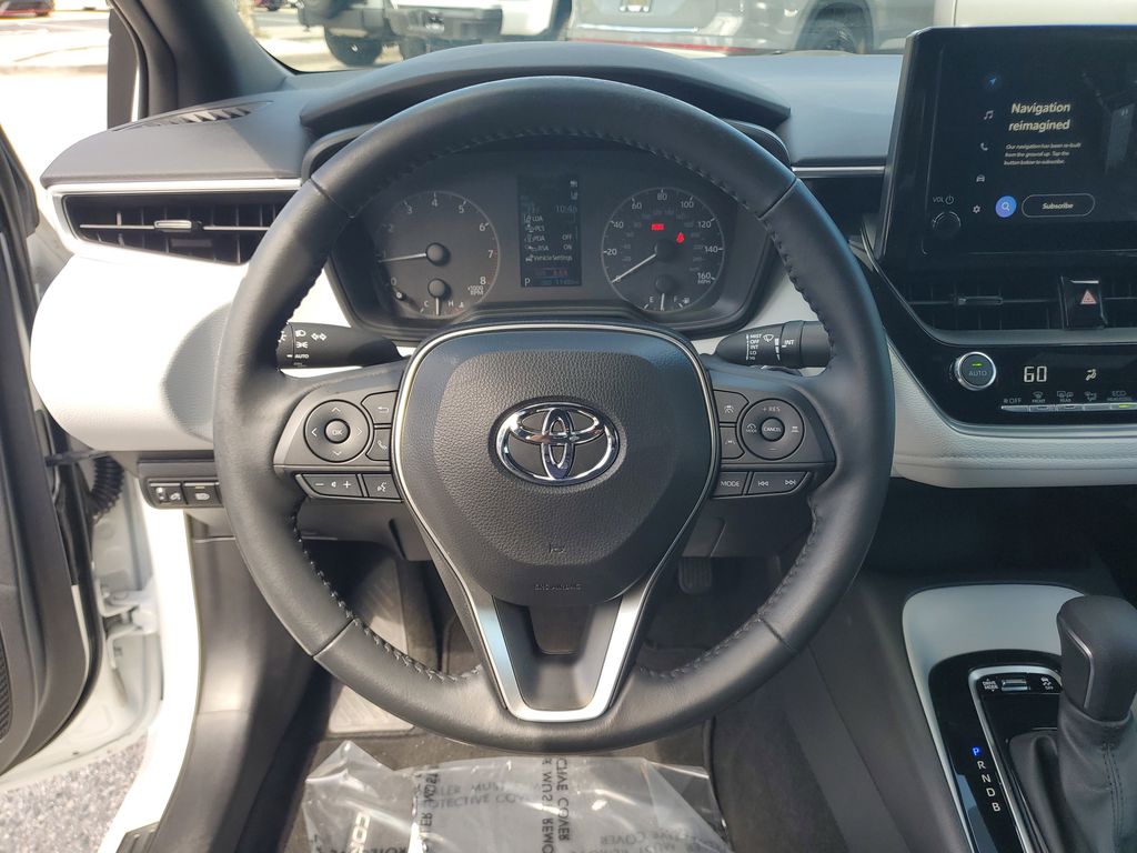 Thumbnail: 2023 Toyota Corolla - 10