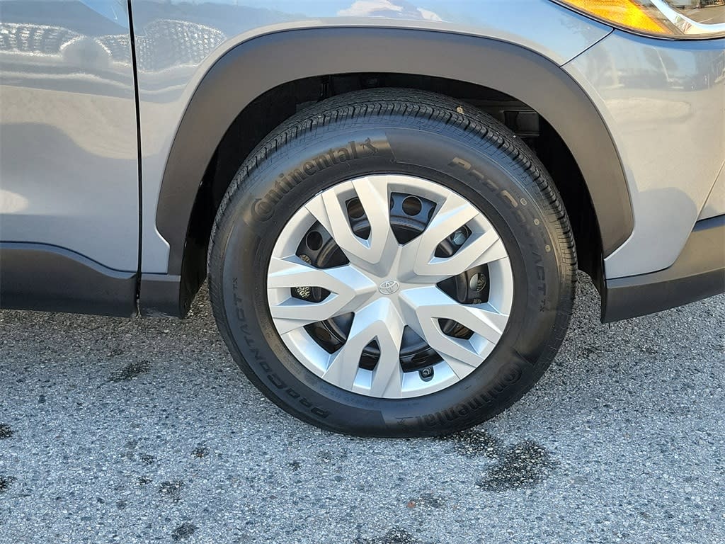 2023 Toyota Corolla Cross L 5