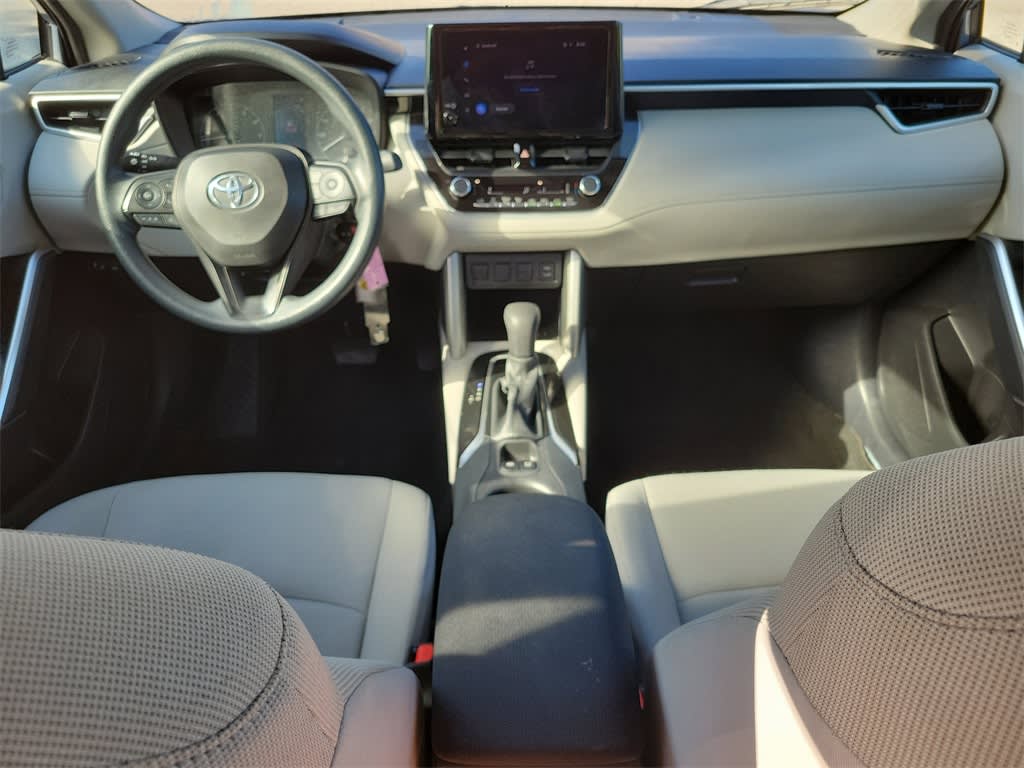 2023 Toyota Corolla Cross L 2