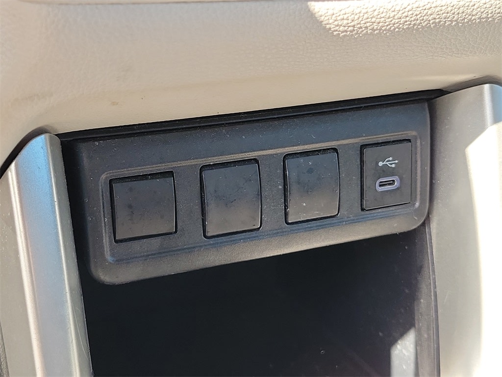 2023 Toyota Corolla Cross L 25
