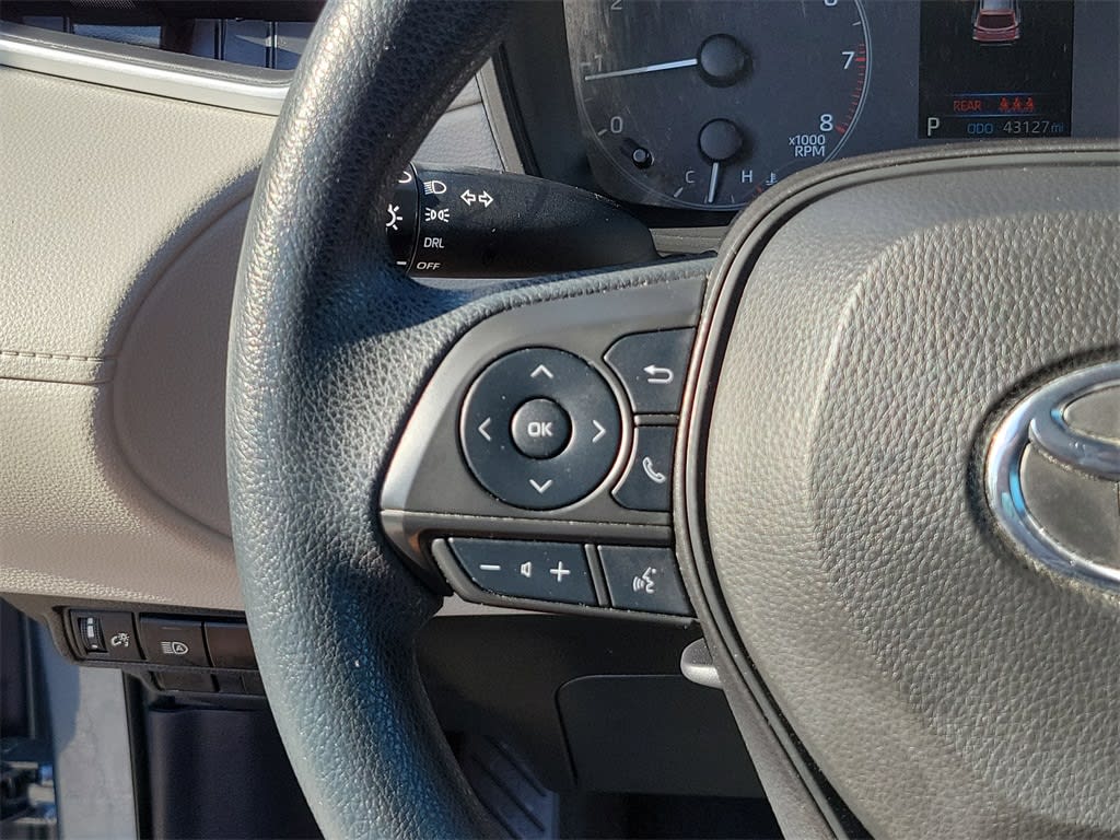2023 Toyota Corolla Cross L 21