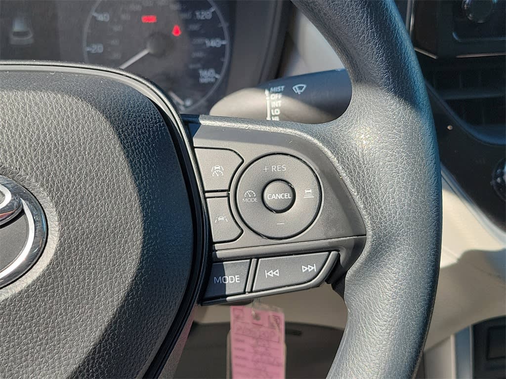 2023 Toyota Corolla Cross L 27