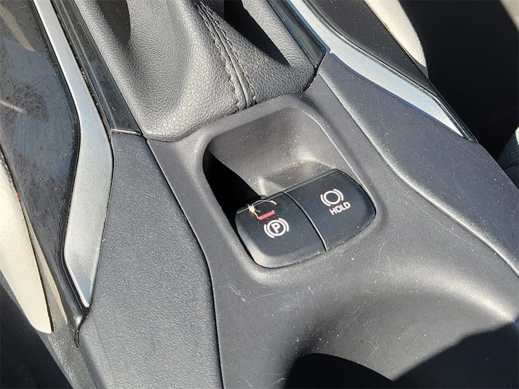 2023 Toyota Corolla Cross L 29