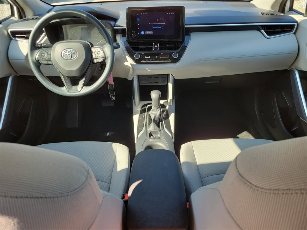 2023 Toyota Corolla Cross L 2