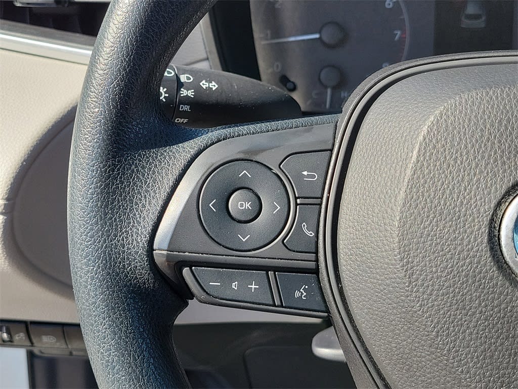 2023 Toyota Corolla Cross L 26