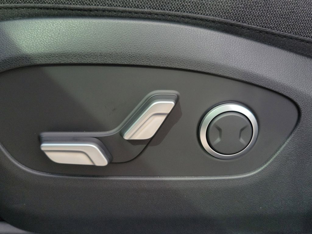 Thumbnail: 2026 Hyundai Ioniq - 26