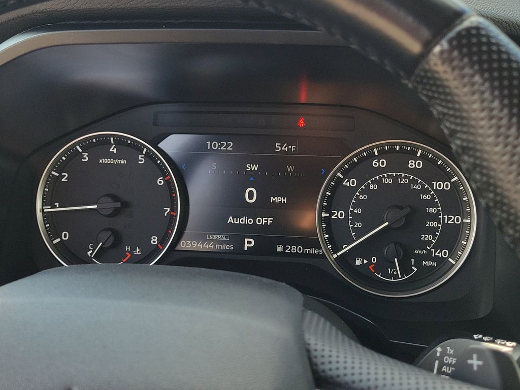 Thumbnail: 2024 Mitsubishi Outlander - 14