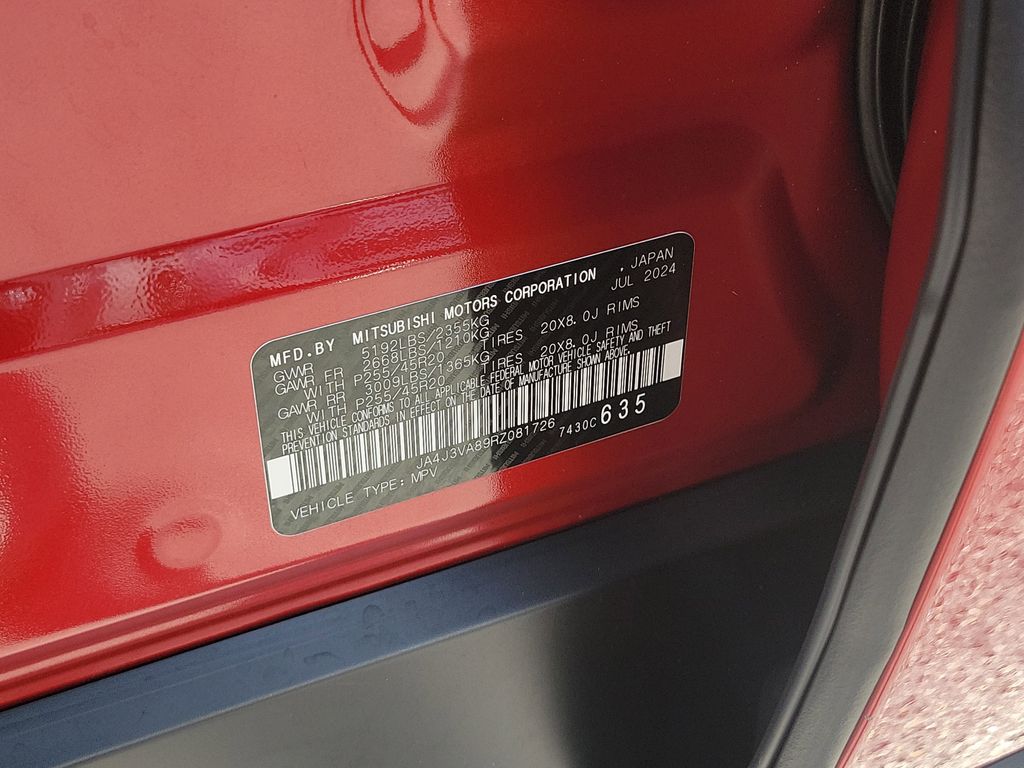 Thumbnail: 2024 Mitsubishi Outlander - 15