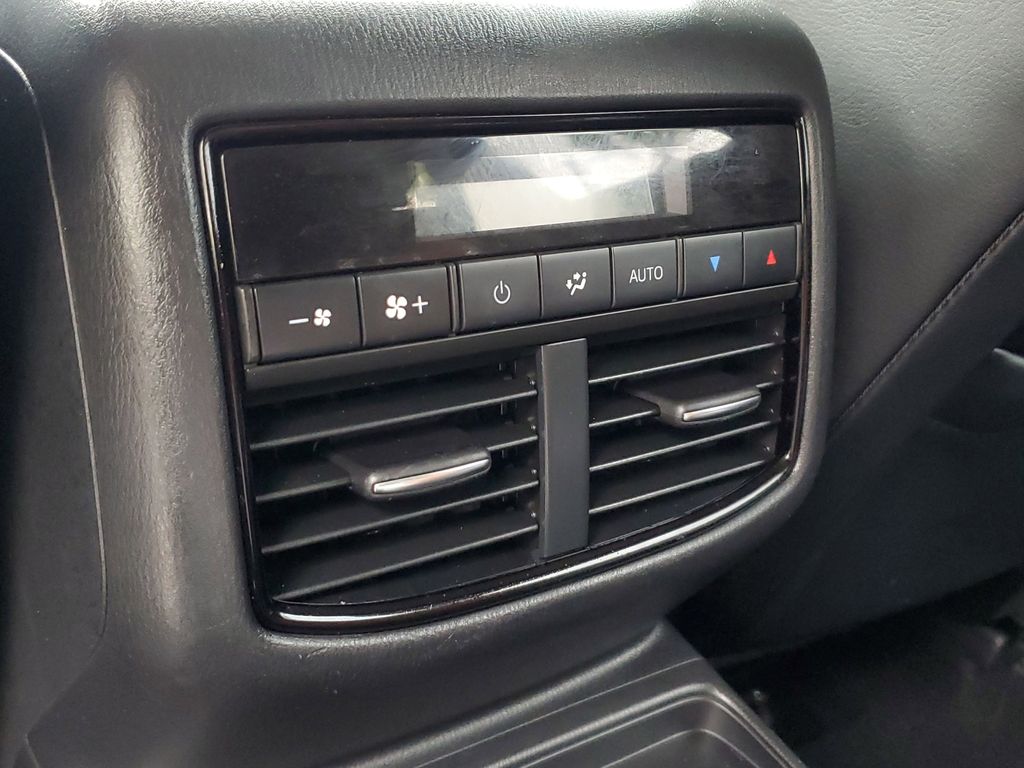 Thumbnail: 2023 Mazda CX-9 - 20