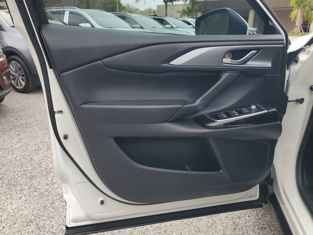 Thumbnail: 2023 Mazda CX-9 - 21