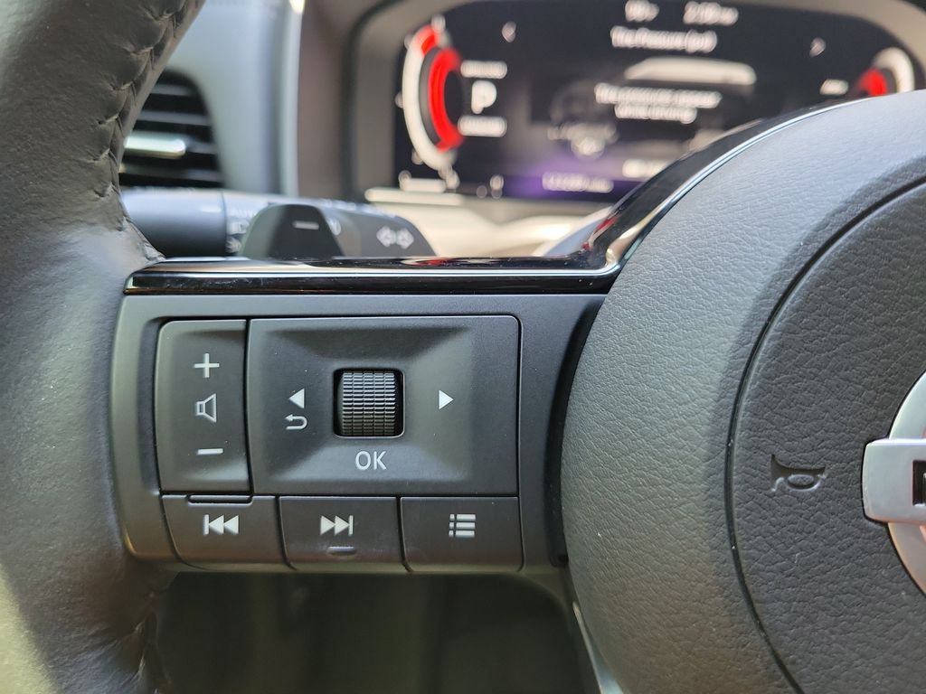 Thumbnail: 2021 Nissan Rogue - 26