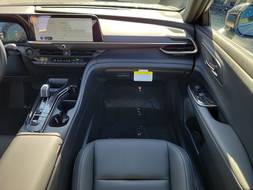 Thumbnail: 2026 Toyota Crown - 6
