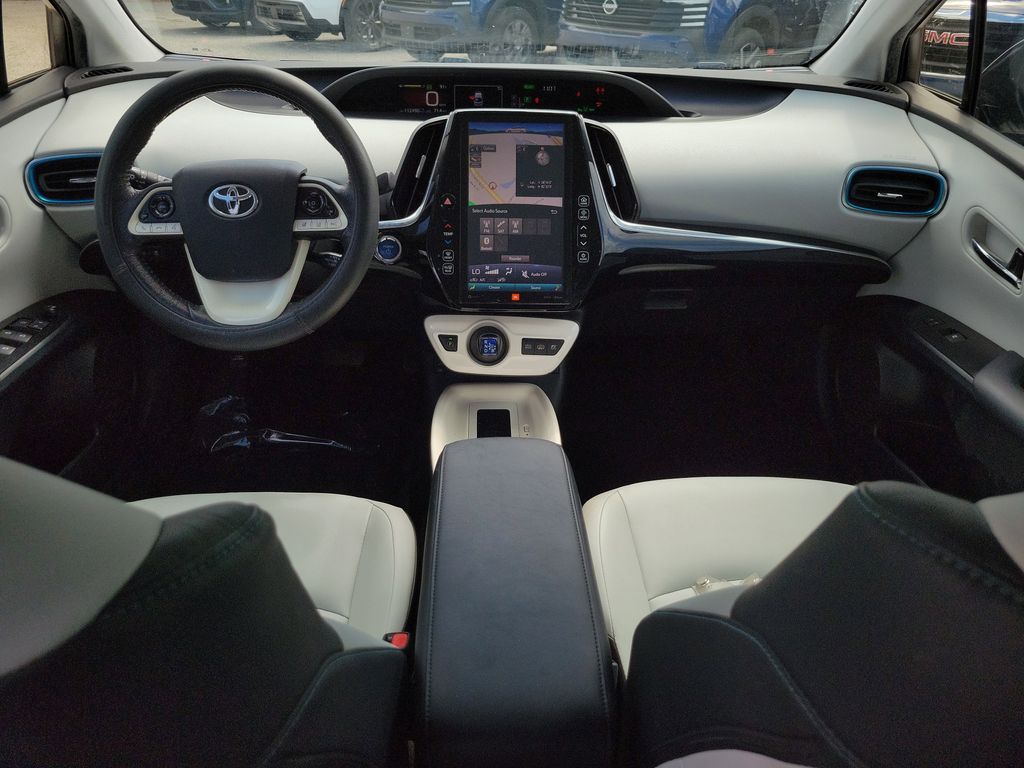 Thumbnail: 2017 Toyota Prius Prime - 2