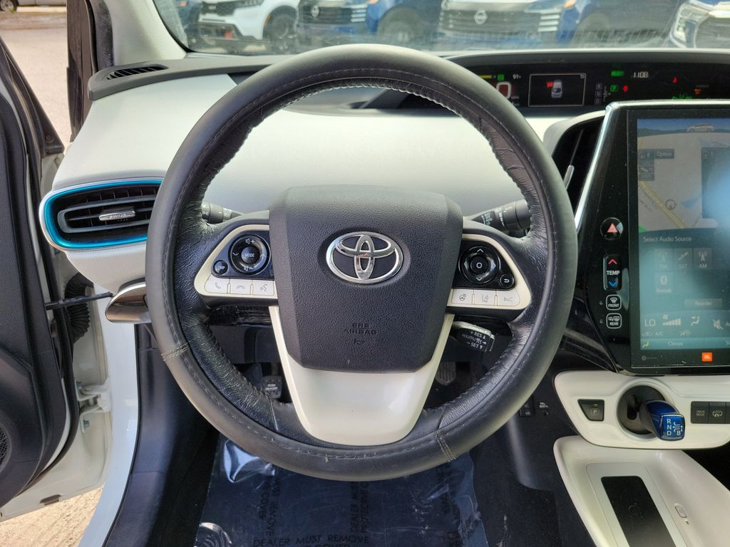 Thumbnail: 2017 Toyota Prius Prime - 10