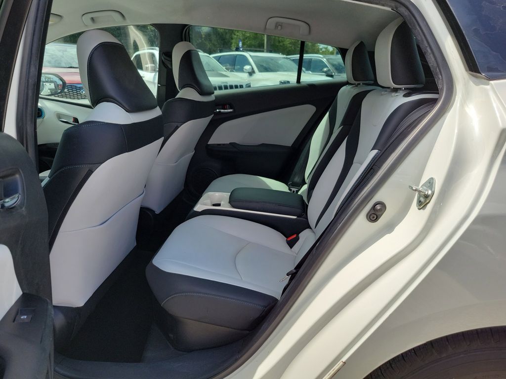 Thumbnail: 2017 Toyota Prius Prime - 8