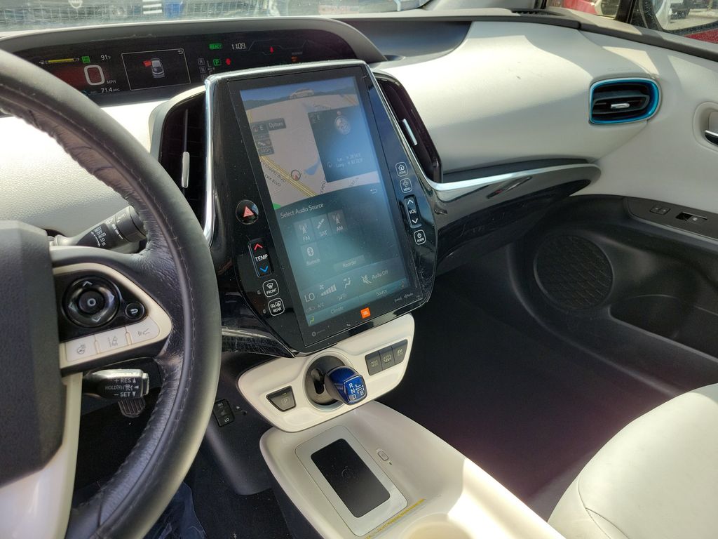 Thumbnail: 2017 Toyota Prius Prime - 30