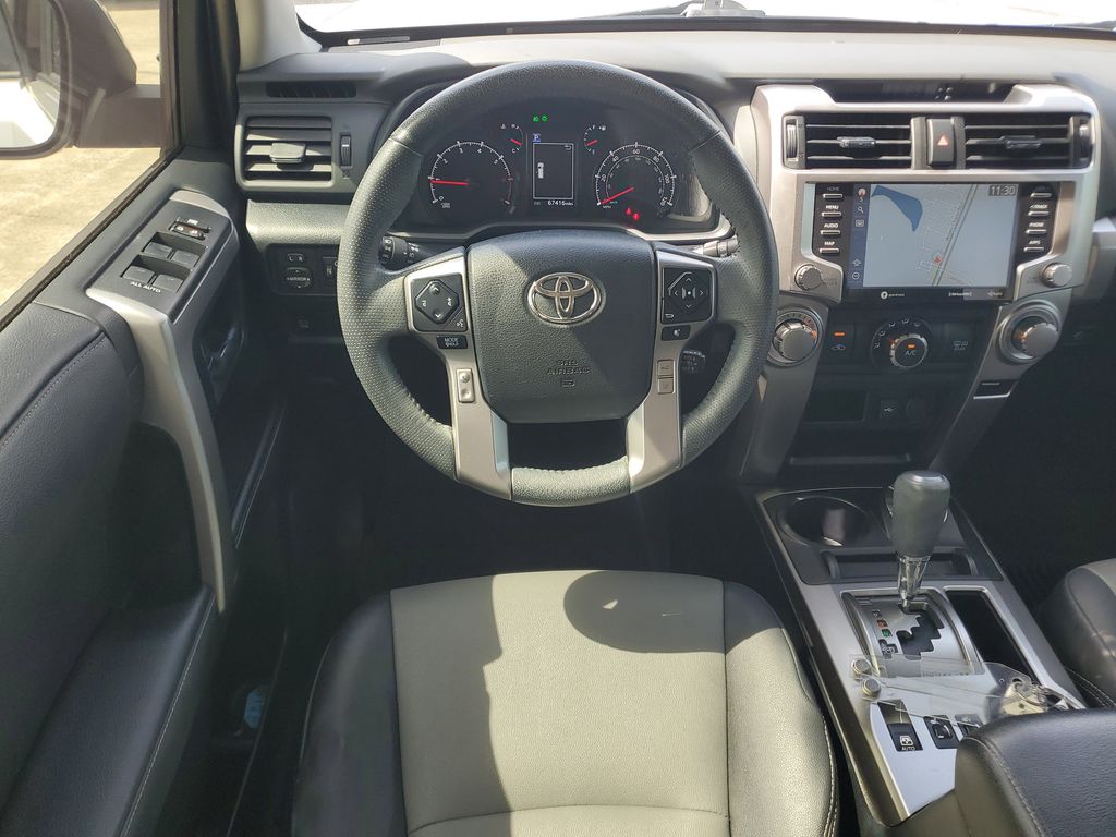 Thumbnail: 2022 Toyota 4Runner - 9