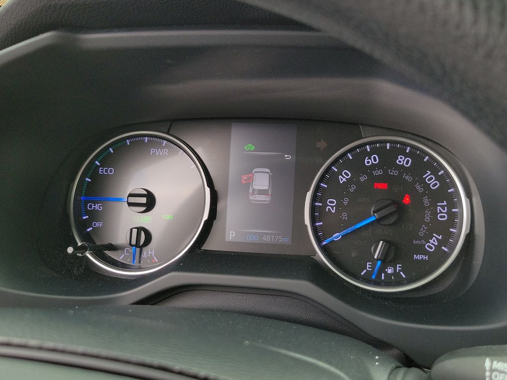 Thumbnail: 2020 Toyota RAV4 - 12