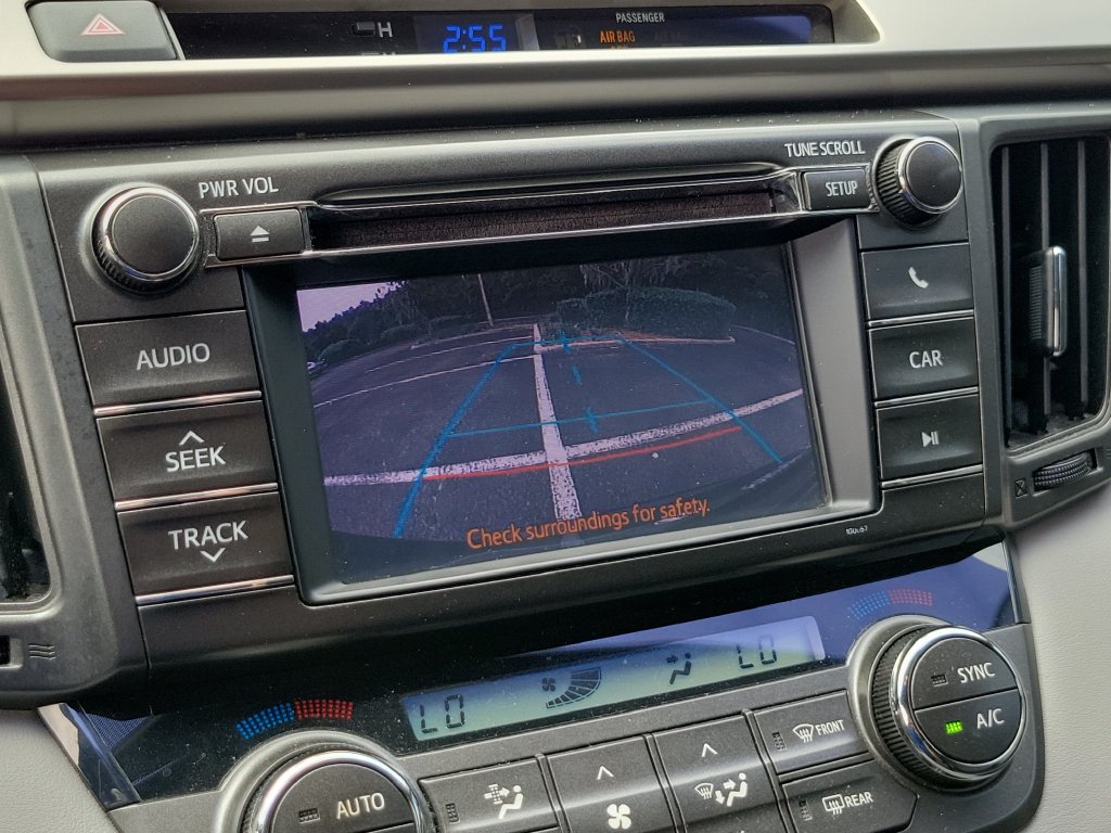 Thumbnail: 2013 Toyota RAV4 - 21