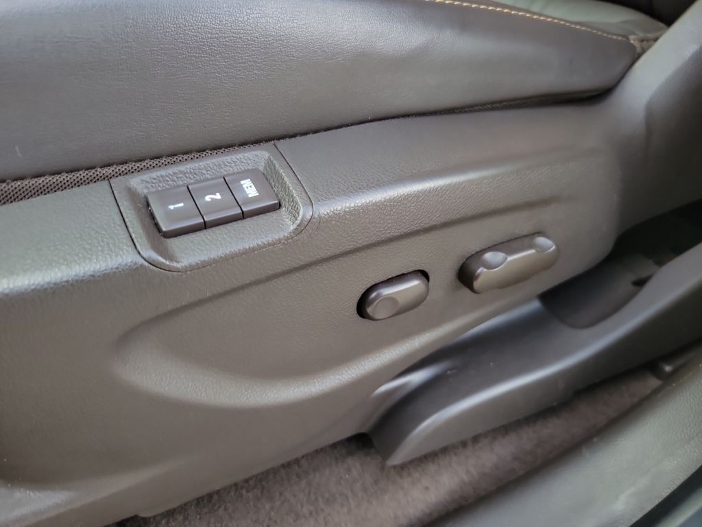 Thumbnail: 2014 Buick Encore - 23