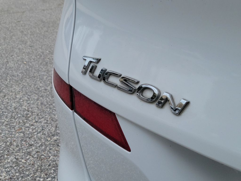 Thumbnail: 2019 Hyundai Tucson - 4