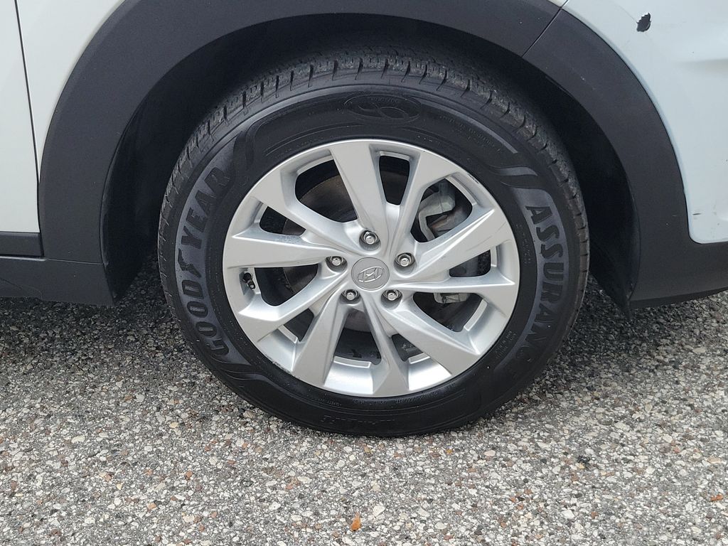 Thumbnail: 2019 Hyundai Tucson - 5